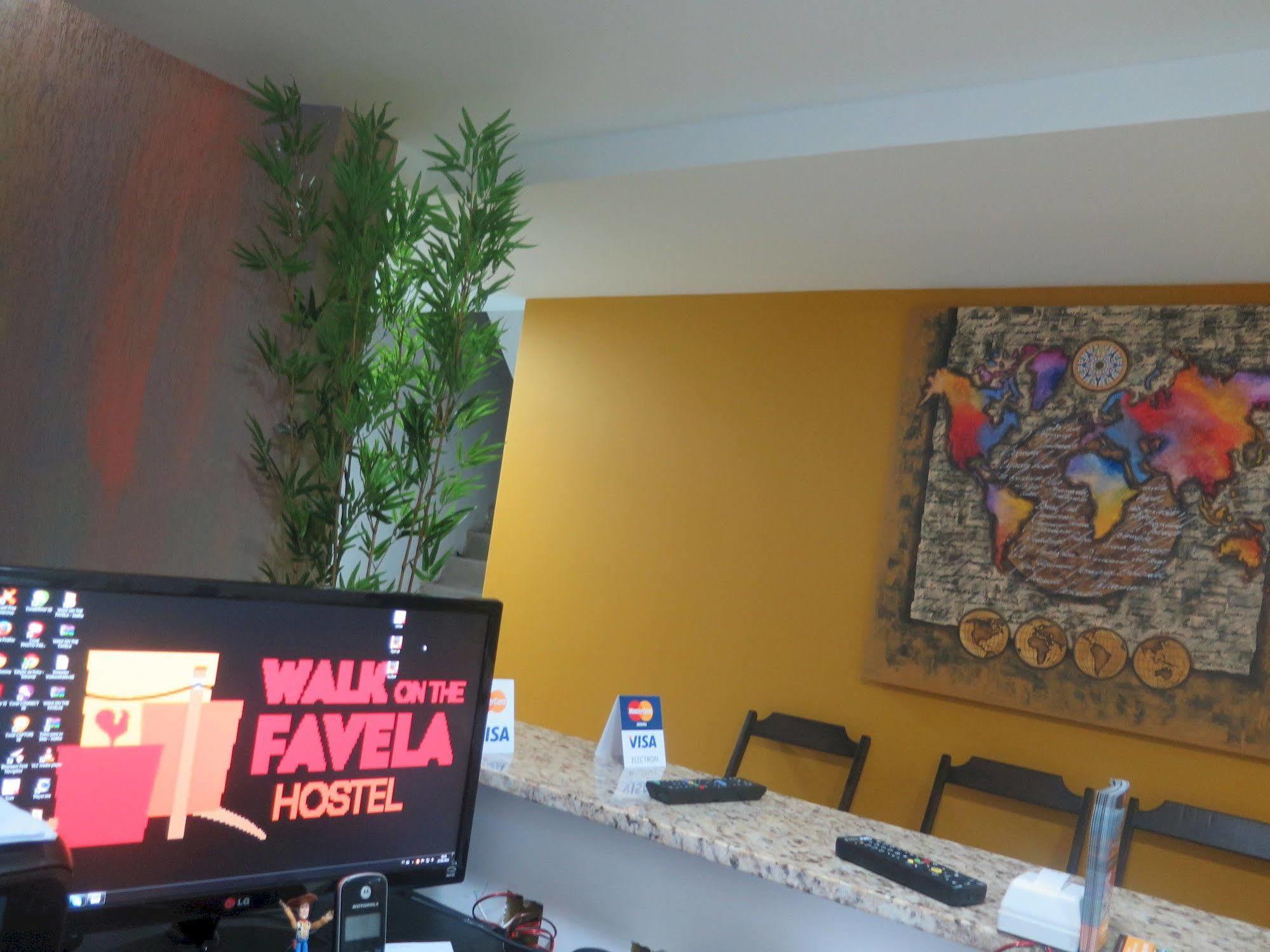 Walk On The Favela Hostel Rio de Janeiro Bagian luar foto